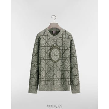 디올 디올 메달리옹 스웨터 오버사이즈 핏