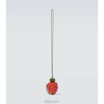 Loewe ������� �ο��� Strawberry ũ�μ� ���Ǿ� ��Ʈ�� ���� �Ŀ�ġ������� �ο��� Strawberry ũ�μ� ���Ǿ� ��Ʈ�� ���� 