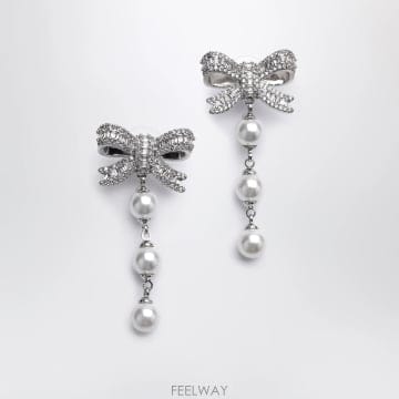 Self Portrait 26FW Self portrait Crystal ���� �� pearl drop earrings in silve26FW Self portrait Crystal ���� �� pearl drop earrings