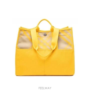 Burberry 23FW Burberry  pocket  ��Ʈ �� 8075136 TP57850572723FW Burberry  pocket  ��Ʈ �� 8075136 TP578505727