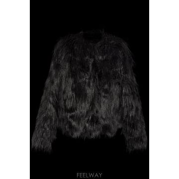 스탠드 스튜디오 Eilish faux fur