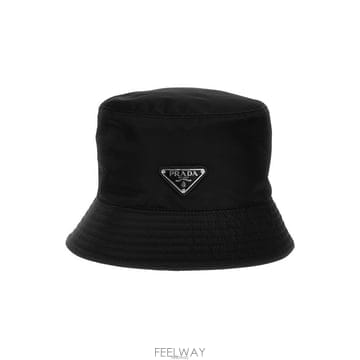 프라다 26FW 은장 삼각로고 나일론 버킷햇 블랙 1HC137 2DMI F0002