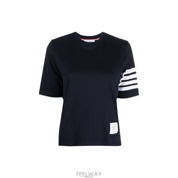 Thom Browne ����� 26FW �缱 ���� �� ������ Ƽ���� ���̺� FJS102G 07862 415����� 26FW �缱 ���� �� ������ Ƽ���� ���̺� FJS102