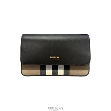 Burberry ������ 26FW �� ������ HAMPSHIRE ��Ƽ�� üũ ���&ũ�ν��� ���� 8107269������ 26FW �� ������ HAMPSHIRE ��Ƽ�� üũ ���&ũ��