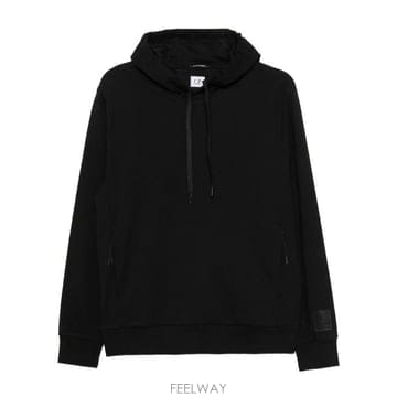 CP company 26FW ���� ���۴� �ĵ� Ƽ���� 21CLSS015A006452W 999 BLACK26FW ���� ���۴� �ĵ� Ƽ���� 21CLSS015A006452W 999 BLA