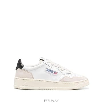26FW Autry 스니커즈 Medalist 로우 in 화이트 블랙 레더 AULWLS21LS21 TP5795