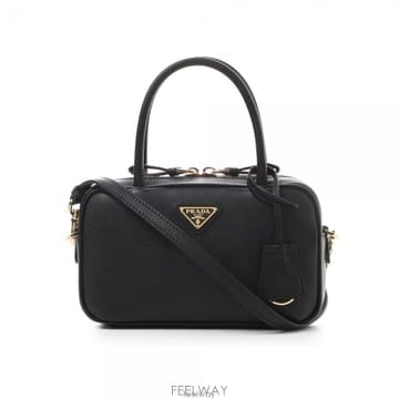 PRADA ����� 26SS �ﰢ�ΰ� ũ�ν�&��Ʈ�� ���� 1BB152 2CYS F0002����� 26SS �ﰢ�ΰ� ũ�ν�&��Ʈ�� ���� 1BB152 2CYS F0