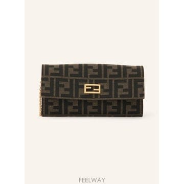 FENDI Fendi ũ�ν��ٵ� �� 100339729515000 TP581078196Fendi ũ�ν��ٵ� �� 100339729515000 TP581078196