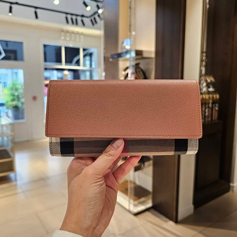 Burberry ������ Ȧư ��Ƽ�� üũ ������ ��ũ ������ 81134061������ Ȧư ��Ƽ�� üũ ������ ��ũ ������ 81134061