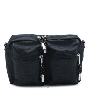 FENDI [B47]��� 7VA695B12NF0QA1 ���� ��Ʈ�� ���� BLACK CROSSBODY BAG[B47]��� 7VA695B12NF0QA1 ���� ��Ʈ�� ���� BLACK CROSS