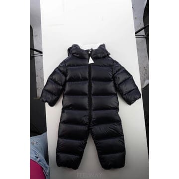 Moncler [W63]��Ŭ���� 1G00002597YX 778 ���� Ƽ���� ���� ž TUTE[W63]��Ŭ���� 1G00002597YX 778 ���� Ƽ���� ���� ž TUT