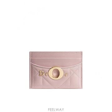 DIOR 26FW ũ����î  ���� �з� S2704OGMDM19N TP58119713026FW ũ����î  ���� �з� S2704OGMDM19N TP581197130