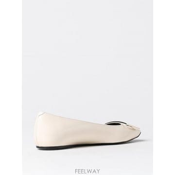 로저 비비에 Ballerine Trompette in vernice 로저 비비에 con fibbia RVW4