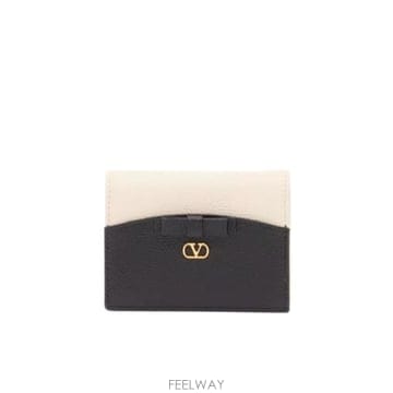 Valentino 26FW Valentino ���� ī�� Ȧ�� WP0AX5JVCL11 TP58106185126FW Valentino ���� ī�� Ȧ�� WP0AX5JVCL11 TP581061851