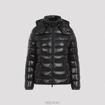 Moncler Moncler Padded ���� with �ĵ� L20931A5240068950999 TP579112622Moncler Padded ���� with �ĵ� L20931A5240068950999 TP5