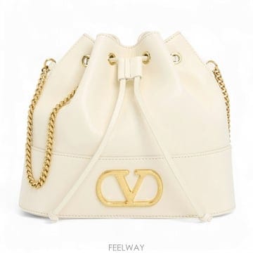 Valentino ���̷ΰ� �ñ״�ó ���� ü�� ��Ŷ�� 9W2P0T83AWD I16���̷ΰ� �ñ״�ó ���� ü�� ��Ŷ�� 9W2P0T83AWD I16