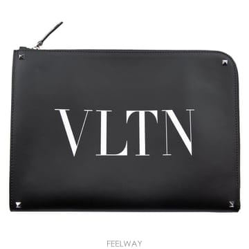 발렌티노 VLTN 로고 클러치 블랙 공용 TY2B0457