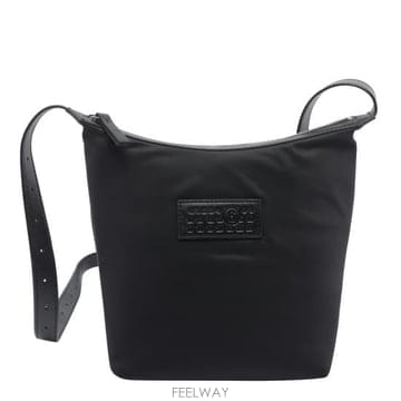 MM6 26FW MM6 �������������� ����� SB6WG0026 P9062T8013 Black26FW MM6 �������������� ����� SB6WG0026 P9062T8013 Bl