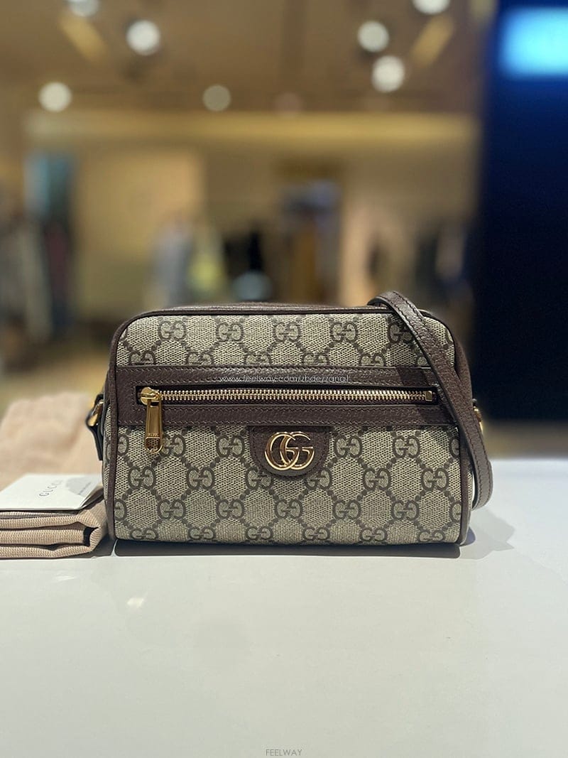 GUCCI ���� ���ǵ�� GG �̴� ũ�ν��� 772311���� ���ǵ�� GG �̴� ũ�ν��� 772311
