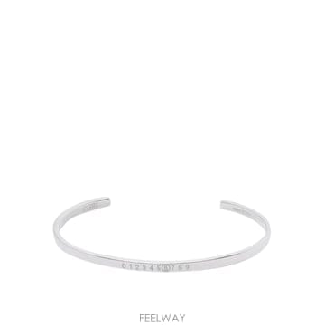 Maison Margiela �δ��� MM6 Maison Margiela MM6 ���� ���������� �ѹ� �ΰ� �̴ϸ� �����δ��� MM6 Maison Margiela MM6 ���� ���������� �ѹ� ��