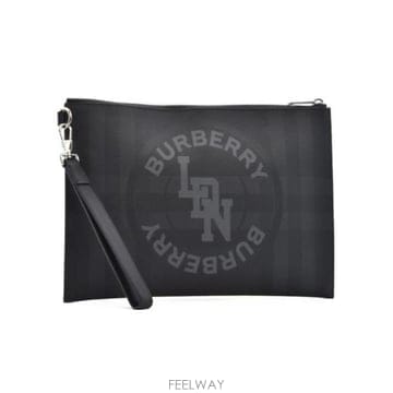 Burberry 21SS Burberry ���� Ŭ��ġ 80225591 TP57896990921SS Burberry ���� Ŭ��ġ 80225591 TP578969909