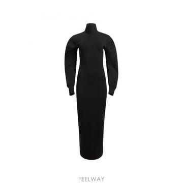 Khaite 24FW Khaite ���� �巹�� 9626727200 TP57840283524FW Khaite ���� �巹�� 9626727200 TP578402835