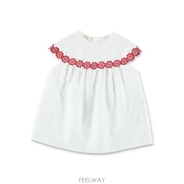 GUCCI 26SS ���� ���� ���̺� embroidered ��ư �巹�� 26P851809ZAF039541 TP5794326SS ���� ���� ���̺� embroidered ��ư �巹�� 26P85180