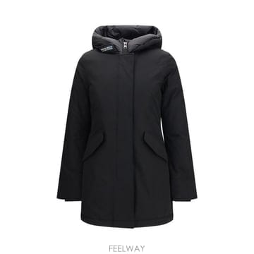 Woolrich �ؿ� ���¸���� AW26 �︮ġ ���� �ĵ� �е� ��ƽ ��ī CFWWOU0580FBUT0001_BLK�ؿ� ���¸���� AW26 �︮ġ ���� �ĵ� �е� ��ƽ ��ī C