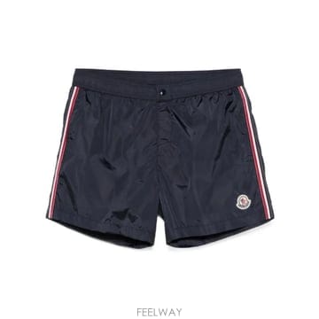 Moncler 26SS Moncler ���� ���� with a �ΰ� patch L10912C0001453326743 TP5726SS Moncler ���� ���� with a �ΰ� patch L10912C000145