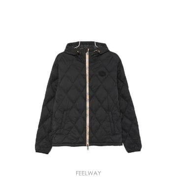 Burberry �׶�����Ÿ �ؿ� ������ ���� HESCOTT NYLON BLOUSON ���� 8130335A1189�׶�����Ÿ �ؿ� ������ ���� HESCOTT NYLON BLOUSON ����