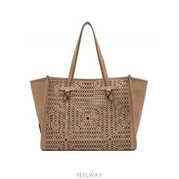 | Other Brand | 26SS ���ƴ� ���Ƹ��� Borsa Marcella in pelle martellata e traforata26SS ���ƴ� ���Ƹ��� Borsa Marcella in pelle martellat