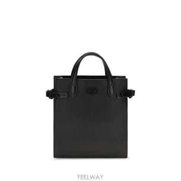 Valentino �ؿ� ���¸���� AW26 �߷�Ƽ�� ����ٴ� ���� ���� ��Ƽ�� �׷��� ���� �ڵ�� 9Y2B0T62GYM_0NO�ؿ� ���¸���� AW26 �߷�Ƽ�� ����ٴ� ���� ���� ��Ƽ