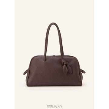 Jacquemus ��ũ���� �ڵ�� LE TURISMO 100288847215000 TP581067014��ũ���� �ڵ�� LE TURISMO 100288847215000 TP581067014