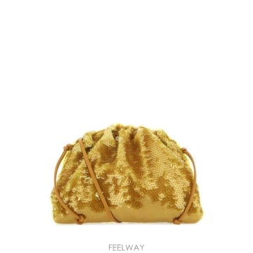 Bottega Veneta �ؿ� ������� ���װ� ����Ÿ ���� Ŭ��ġ 585852V2NU1 8539�ؿ� ������� ���װ� ����Ÿ ���� Ŭ��ġ 585852V2NU1 85
