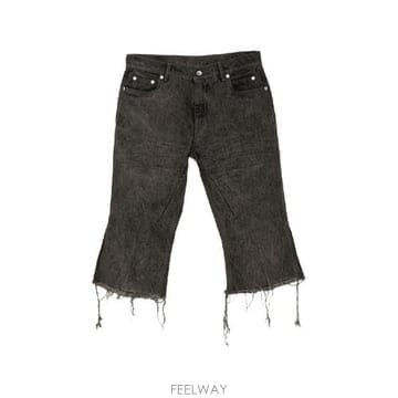 Rick Owens �׶�����Ÿ �ؿ� �� ������ ���� DENIM SLIM BERMUDA �ݹ��� RO02F5396DRK34�׶�����Ÿ �ؿ� �� ������ ���� DENIM SLIM BERMUDA �ݹ�