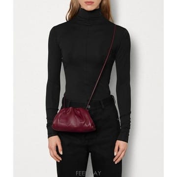 Bottega Veneta 24FW ���װ�����Ÿ The �Ŀ�ġ 20 ���� Ŭ��ġ 585852VCP406208 TP57840798924FW ���װ�����Ÿ The �Ŀ�ġ 20 ���� Ŭ��ġ 585852VCP4