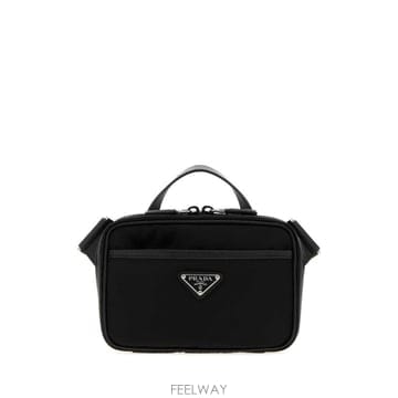 PRADA 26FW ����� ��Ʈ�� 2VH2092DMH F0002 Black26FW ����� ��Ʈ�� 2VH2092DMH F0002 Black