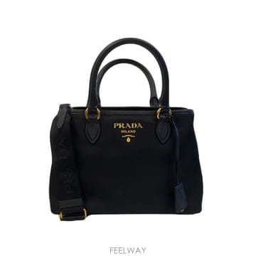 PRADA ����� 26SS ���� �ΰ� ���ڳ� ��Ʈ&����� ���� 1BA173 ZMY F0002����� 26SS ���� �ΰ� ���ڳ� ��Ʈ&����� ���� 1BA173 Z