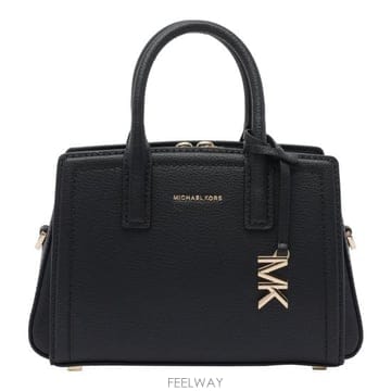 Michael Kors 26FW ����Ŭ �ھ ��Ʈ�� 32F5G9IC0L 001 Black26FW ����Ŭ �ھ ��Ʈ�� 32F5G9IC0L 001 Black