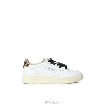 AUTRY 26FW ��Ʈ�� �޴޸���Ʈ �ο� ���� ����Ŀ�� AULW OC02 White leopard26FW ��Ʈ�� �޴޸���Ʈ �ο� ���� ����Ŀ�� AULW OC02 Wh