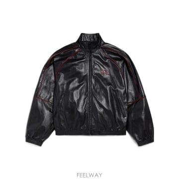 Balenciaga Balenciaga GIACCA DA TUTA IN PELLE 869734TUS026165 TP5748848Balenciaga GIACCA DA TUTA IN PELLE 869734TUS026165 TP5