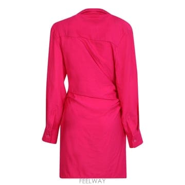 Jacquemus 23SS ��ũ���� La Robe Bahia �̴� �巹�� by ��ũ���� is celebrated for its23SS ��ũ���� La Robe Bahia �̴� �巹�� by ��ũ���� is