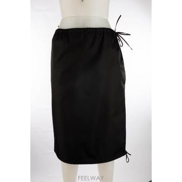 PRADA 26FW ����� ��ĿƮ 21H0601WQ8 F0002 Nero26FW ����� ��ĿƮ 21H0601WQ8 F0002 Nero