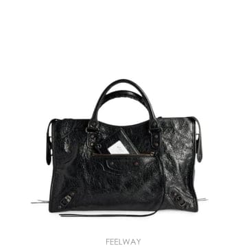 Balenciaga 26FW �߷��þư� �� ��Ƽ �� 865760 2ACFH6154 Berry red26FW �߷��þư� �� ��Ƽ �� 865760 2ACFH6154 Berry red