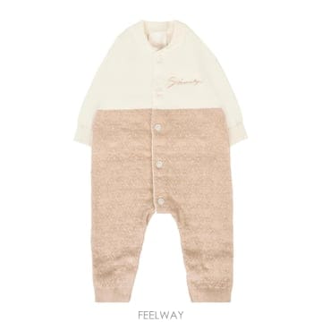 Givenchy 25FW Givenchy Onesie With �ΰ� H30871117 TP57052274325FW Givenchy Onesie With �ΰ� H30871117 TP570522743