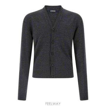 Jacquemus 25FW ��ũ���� ����� made of merino �� 25HCDM00577AK00299970 TP5794025FW ��ũ���� ����� made of merino �� 25HCDM00577AK00