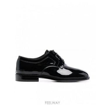 Maison Margiela 24FW �������������� �������������� Flat ���� S34WQ0021P3963T8013 TP57807947124FW �������������� �������������� Flat ���� S34WQ0021