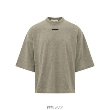 Fear of God 26FW �Ǿ���갫 ESSENTIALS MERCH TEE RW002660135 TP58053627326FW �Ǿ���갫 ESSENTIALS MERCH TEE RW002660135 TP580
