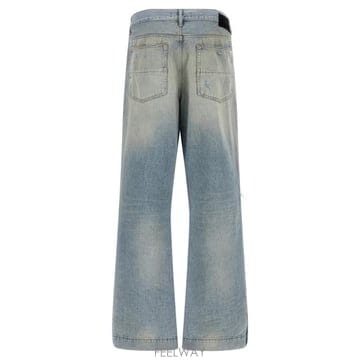Amiri 26SS AMIRI Flare Light ���� ��ư Jeans AMBMJE1026575 TP58014461826SS AMIRI Flare Light ���� ��ư Jeans AMBMJE1026575 T