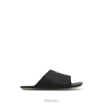 Maison Margiela 26SS �������������� FLAT ������ SH3WP0007P7705T8013 TP57819492826SS �������������� FLAT ������ SH3WP0007P7705T8013 TP